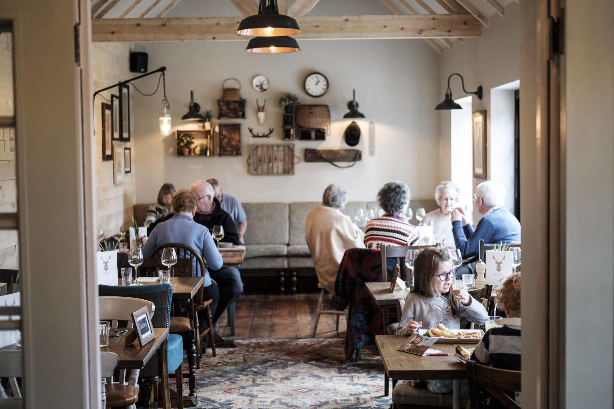 The White Hart Stockbridge (Hampshire) Exterior foto